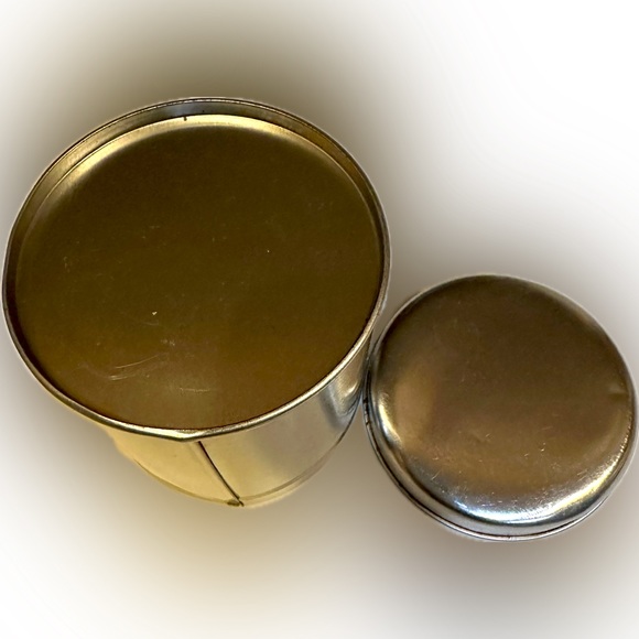 VTG SMALL 3.25”X3” SPICE TIN TEA FOOD STORAGE TRINKET COLLECTIBLE PLAIN SILVER - Picture 4 of 8